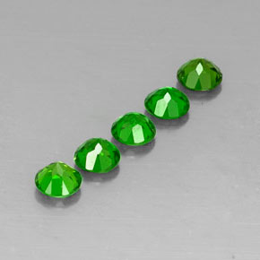 Chrome Diopside Gemstone in 5 mm (calibrated) Size for Sale, Chrome Diopside Stone in Green Color