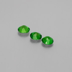 Chrome Diopside Gemstone in 4 mm (calibrated) Size for Sale, Chrome Diopside Stone in Green Color