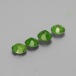 Chrome Diopside Gemstone in 4.5 mm Size for Sale, Chrome Diopside Stone in Green Color
