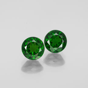 2.24 ct Green Chrome Diopside Gemstone, Chrome Diopside Gem in Round Facet Shape for Sale.