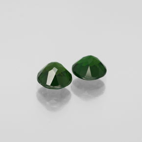Chrome Diopside Gemstone in 6 mm (calibrated) Size for Sale, Chrome Diopside Stone in Green Color