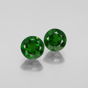 2.10 ct Green Chrome Diopside Gemstone, Chrome Diopside Gem in Round Facet Shape for Sale.