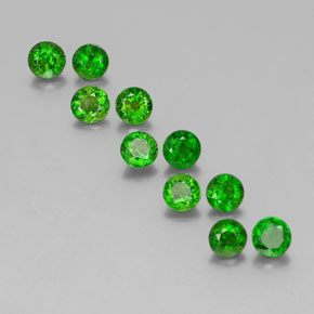 3.02 ct Green Chrome Diopside Gemstone, Chrome Diopside Gem in Round Facet Shape for Sale.