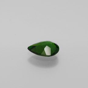 Chrome Diopside Gemstone in 8 x 6 mm (calibrated) Size for Sale, Chrome Diopside Stone in Green Color