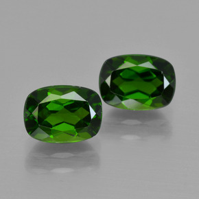 2.31 ct Green Chrome Diopside Gemstone, Chrome Diopside Gem in Cushion-Cut Shape for Sale.