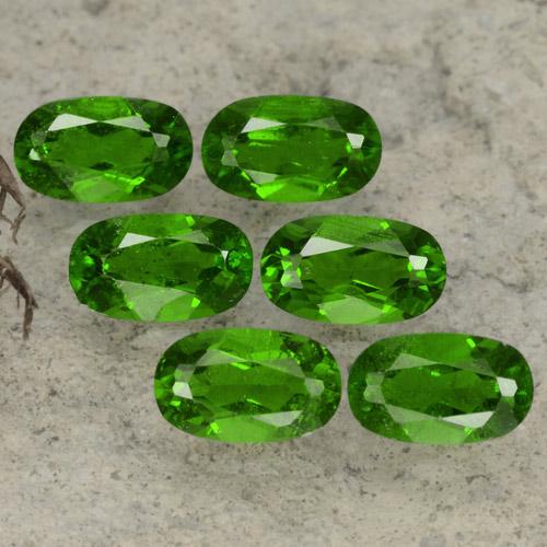 Medium-Dark Green Chrome Diopside Gem - 0.3ct Oval Facet (ID: 469109)