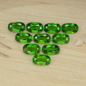 Medium Green Хром Диопсид Камень - 0.3ct Фасетный Овал (ID: 469161)