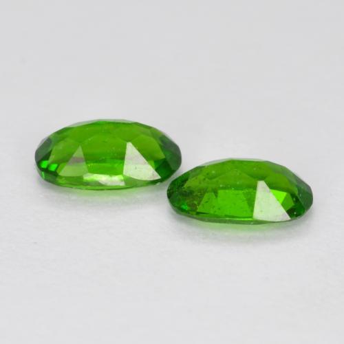 Chrome Diopside Gemstones in 5 x 3 mm (calibrated) Size for Sale, Chrome Diopside Stones in Bright Green Color