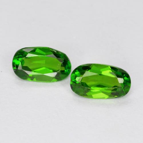 Medium-Dark Green Chrome Diopside Gem - 0.2ct Oval Facet (ID: 557425)