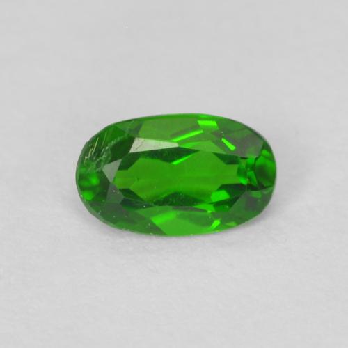 4,9 x 3mm grüner Chromdiopsid im Ovalschliff aus Russland, Gewicht 0,22 ct, Garantiert echter Edelstein in VS Reinheit, 1 Stück Chromdiopsid - die Farbe ist Lebendiges grün, Mohs-Härte von 5 - 6, Photo A