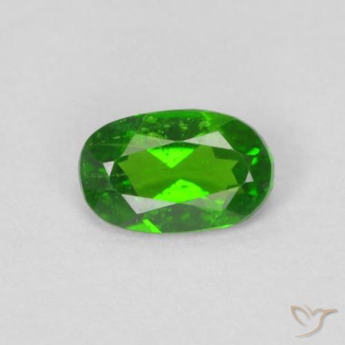 4,8 x 3mm grüner Chromdiopsid im Ovalschliff aus Russland, Gewicht 0,21 ct, Garantiert echter Edelstein in VS Reinheit, 1 Stück Chromdiopsid - die Farbe ist Lebendiges grün, Mohs-Härte von 5 - 6, Photo A