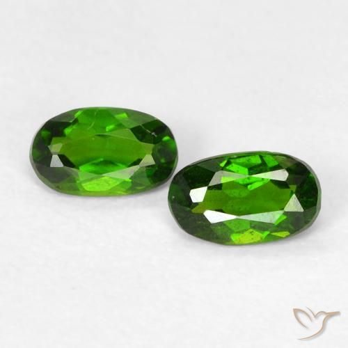0.46 ct Oval Cut Chrome Diopside, 5 x 3 mm From Russia, Photo A