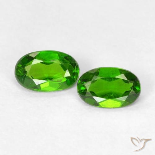 0.41 ct Oval Cut Chrome Diopside, 4.7 x 3 mm From Russia, Photo A