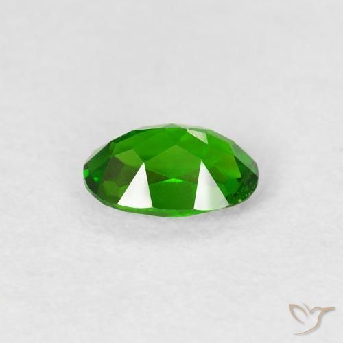 Chrome Diopside Gemstone in 6 x 4 mm (calibrated) Size for Sale, Chrome Diopside Stone in Bright Forest Green Color