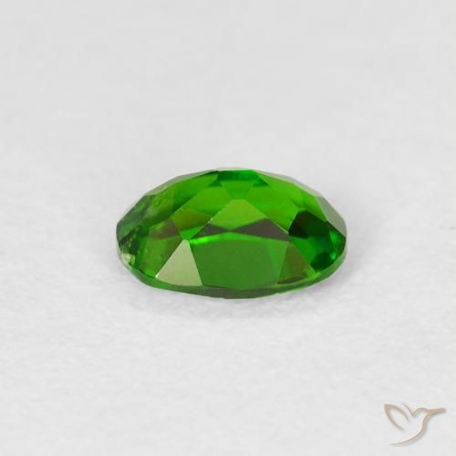 Chrome Diopside Gemstone in 6 x 4 mm (calibrated) Size for Sale, Chrome Diopside Stone in Intense Green Color