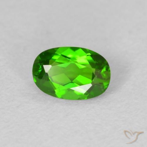 0.52 ct Green Chrome Diopside Stone, Natural Chrome Diopside in Oval Facet Shape for Sale
