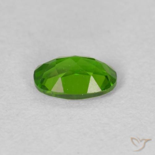 Chrome Diopside Gemstone in 6 x 4 mm (calibrated) Size for Sale, Chrome Diopside Stone in Lively Green Color