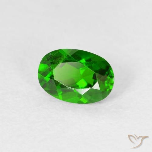 0.57 ct Green Chrome Diopside Stone, Natural Chrome Diopside in Oval Facet Shape for Sale
