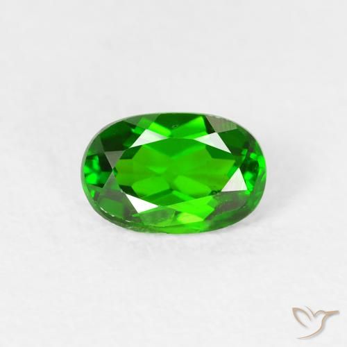 0.56ct Natural Bright Forest Green Chrome Diopside, Oval, VS