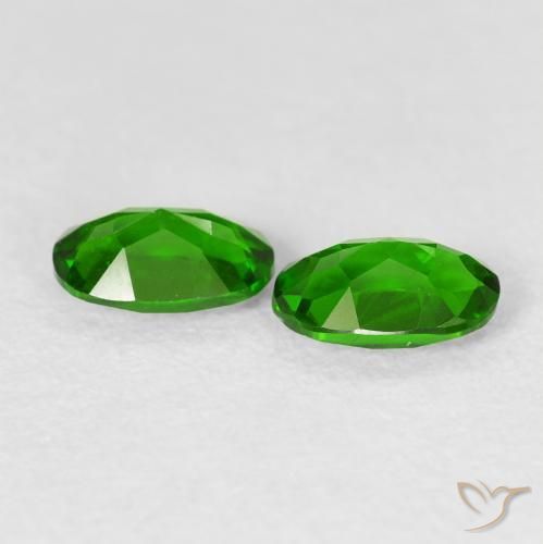 Chrome Diopside Gemstones in 6 x 4 mm (calibrated) Size for Sale, Chrome Diopside Stones in Dark Green Color