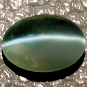 0.83 ct Green Chrysoberyl Cat's Eye Gemstone, Chrysoberyl Cat's Eye Gem in Oval Cabochon Shape for Sale.