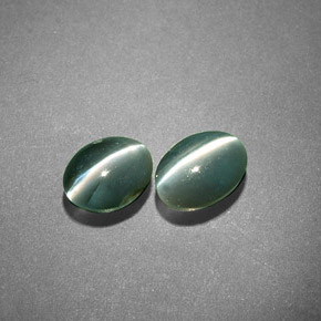 1.20 ct Green Chrysoberyl Cat's Eye Stone, Natural Chrysoberyl Cat's Eye in Oval Cabochon Shape for Sale