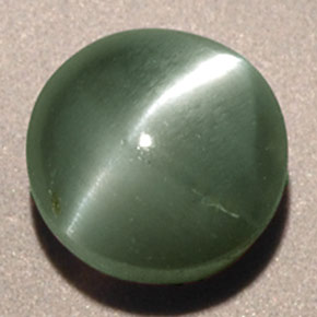 0.85 ct Green Chrysoberyl Cat's Eye Gemstone, Chrysoberyl Cat's Eye Gem in Round Cabochon Shape for Sale.