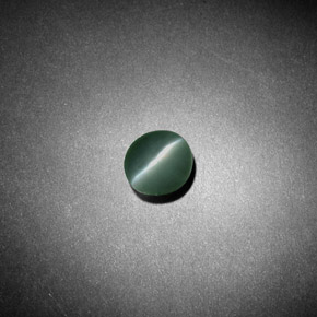 0.72 ct Green Chrysoberyl Cat's Eye Gemstone, Chrysoberyl Cat's Eye Gem in Oval Cabochon Shape for Sale.