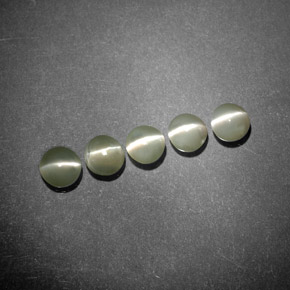 1.99 ct Green Chrysoberyl Cat's Eye Gemstone, Chrysoberyl Cat's Eye Gem in Round Cabochon Shape for Sale.
