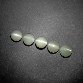 Chrysoberyl Cat's Eye Gemstone in 4 mm (calibrated) Size for Sale, Chrysoberyl Cat's Eye Stone in Golden Green Color