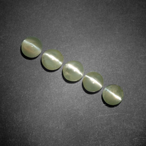 2.15 ct Green Chrysoberyl Cat's Eye Stone, Natural Chrysoberyl Cat's Eye in Round Cabochon Shape for Sale