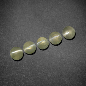 Chrysoberyl Cat's Eye Gemstones in 4 mm (calibrated) Size for Sale, Chrysoberyl Cat's Eye Stones in Golden Green Color