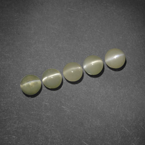 1.91 ct Green Chrysoberyl Cat's Eye Gemstone, Chrysoberyl Cat's Eye Gem in Round Cabochon Shape for Sale.