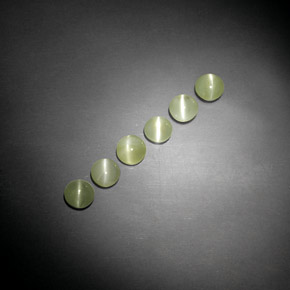 Chrysoberyl Cat's Eye Gemstone in 4 mm (calibrated) Size for Sale, Chrysoberyl Cat's Eye Stone in Yellowish Green Color