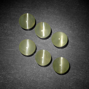 Chrysoberyl Cat's Eye Gemstone in 4.2 mm Size for Sale, Chrysoberyl Cat's Eye Stone in Yellowish Green Color