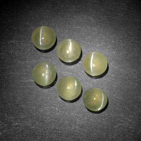 1.52 ct Green Chrysoberyl Cat's Eye Stone, Natural Chrysoberyl Cat's Eye in Round Cabochon Shape for Sale