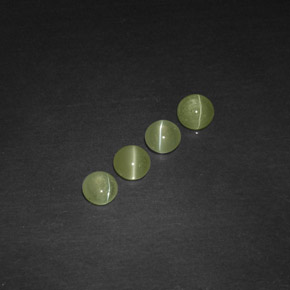 1.07 ct Green Chrysoberyl Cat's Eye Stone, Natural Chrysoberyl Cat's Eye in Round Cabochon Shape for Sale