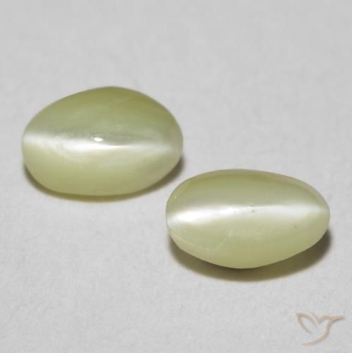 0.55 ct Oval Chrysoberyl Cat's Eye, 4.6 x 2.9 mm From Sri Lanka, Photo A