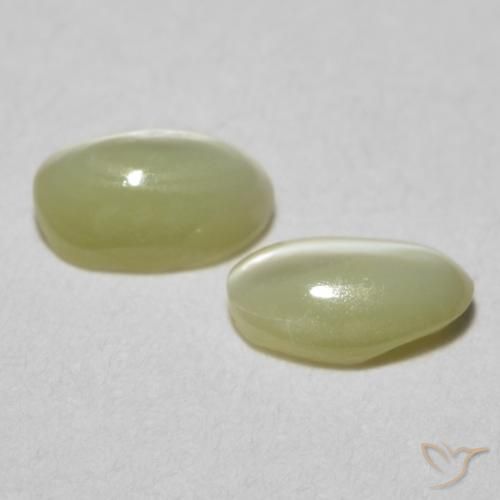 Chrysoberyl Cat's Eye Gemstones in 4.6 x 2.9 mm Size for Sale, Chrysoberyl Cat's Eye Stones in Light Yellow Color