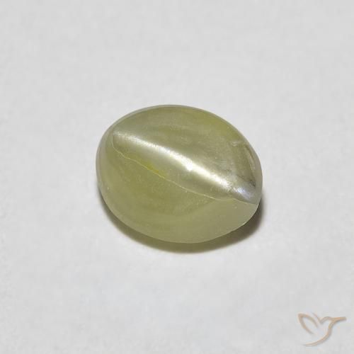 0.45 ct Green Chrysoberyl Cat's Eye Stone, Natural Chrysoberyl Cat's Eye in Oval Cabochon Shape for Sale