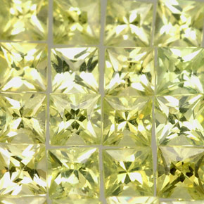 3.11 ct Yellow Chrysoberyl Gemstone, Chrysoberyl Gem in Princess-Cut Shape for Sale.