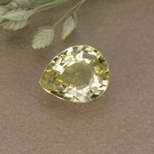 Светло-желтый Хризоберилл Камень - 0.6ct Фасетная Груша (ID: 496258)