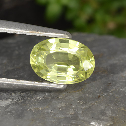 Crisoberilo Amarillo Forma ovalada de 0.58 ct de Australia, dimensión 6 x 4,2mm, piedra preciosa natural No tratado, claridad vvs, Crisoberilo de 1 pieza en color Amarillo medio, dureza Mohs de 8.5 Adecuado para joyas de uso diario, Photo A