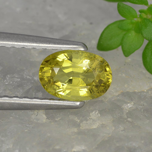 Crisoberilo Amarillo Forma ovalada de 0.71 ct de Sri Lanka, dimensión 6,2 x 4,2mm, piedra preciosa natural No tratado, claridad VS, Crisoberilo de 1 pieza en color Amarillo intenso, dureza Mohs de 8.5 Adecuado para joyas de uso diario, Photo A