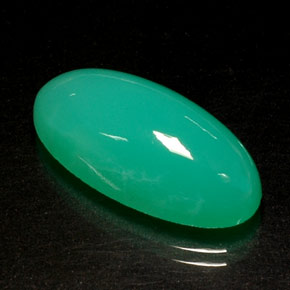 13.72 ct Green Chrysoprase Gemstone, Chrysoprase Gem in Oval Cabochon Shape for Sale.
