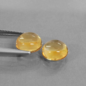 3.98 ct Yellow Citrine Gemstone, Citrine Gem in Round Cabochon Shape for Sale.