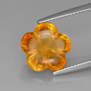 5.39 ct Yellow Citrine Gemstone, Citrine Gem in Flower-Cut Shape for Sale.