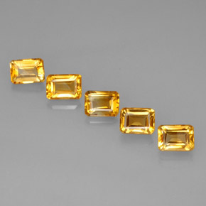 5.51 ct Yellow Citrine Gemstone, Citrine Gem in Octagon Facet Shape for Sale.