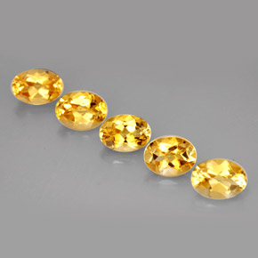 3.67 ct Yellow Citrine Gemstone, Citrine Gem in Oval Facet Shape for Sale.