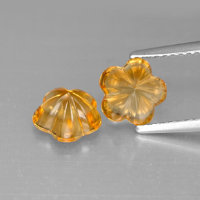 2.42 ct Gold Citrine Gemstone, Citrine Gem in Flower-Cut Shape for Sale.